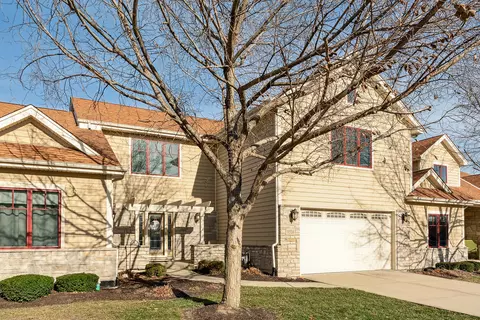 9320 Bull Rush Cir, Frankfort, IL 60423