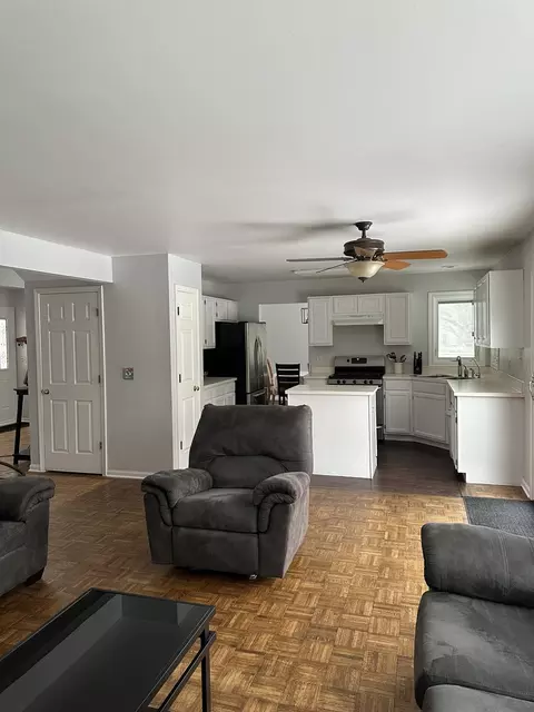 Kitchen - 1100 Deep Woods Dr, Elgin, IL 60120 photo 1 of 1