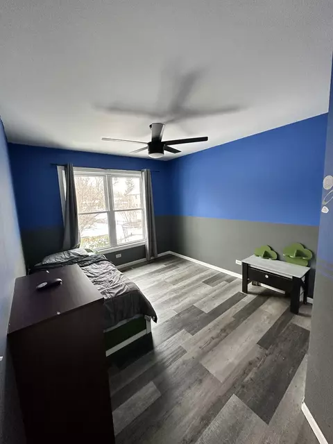 Bedroom - 1100 Deep Woods Dr, Elgin, IL 60120 photo 1 of 2
