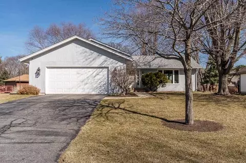 5214 Gingeridge Ln, Rockford, IL 61114