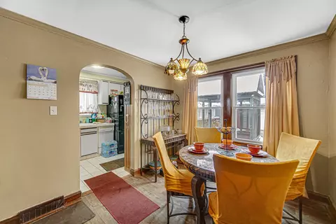 Dining - 14945 Avers Ave, Midlothian, IL 60445 photo 1 of 1