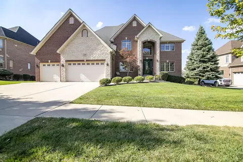 12348 Province Dr, Lemont, IL 60439