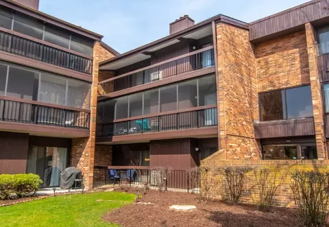 14513 Sussex Ct #M3, Oak Forest, IL 60452