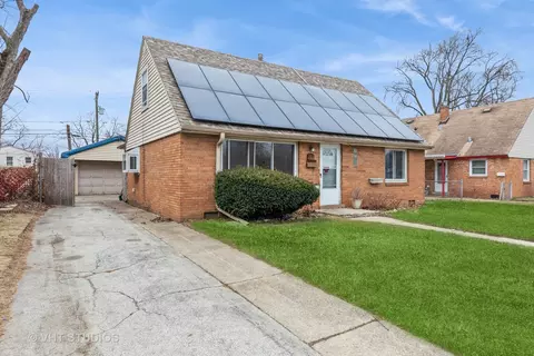 292 Paxton Ave, Calumet City, IL 60409