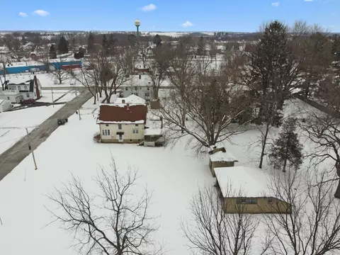 235 S 3rd St, Capron, IL 61012 photo 5