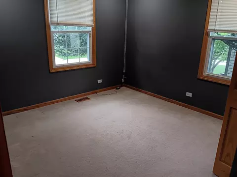 Bedroom - 1024 Confederation Dr, Bartlett, IL 60103 photo 2 of 4