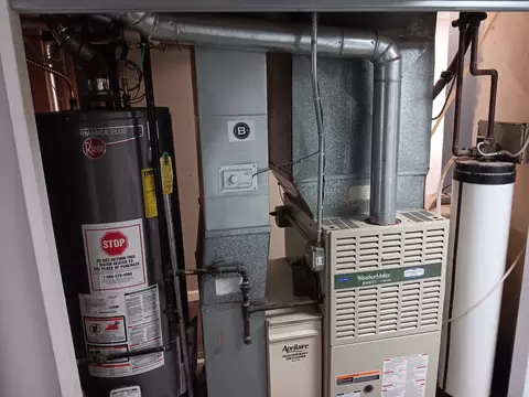 Other - 1024 Confederation Dr, Bartlett, IL 60103 photo 7 of 10