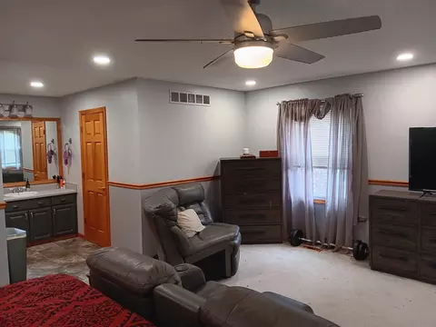 Other - 1024 Confederation Dr, Bartlett, IL 60103 photo 3 of 10