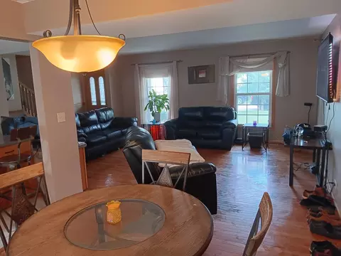 Living - 1024 Confederation Dr, Bartlett, IL 60103 photo 2 of 4