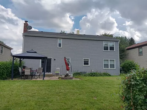 Exterior - 1024 Confederation Dr, Bartlett, IL 60103 photo 6 of 7