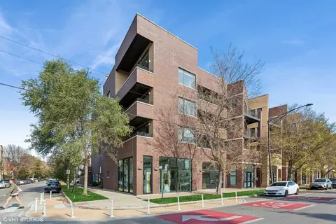 2822 W Chicago Ave #4W, Chicago, IL 60622