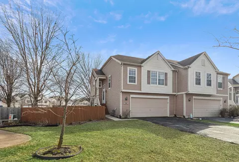 998 Timber Springs Ct, Joliet, IL 60432