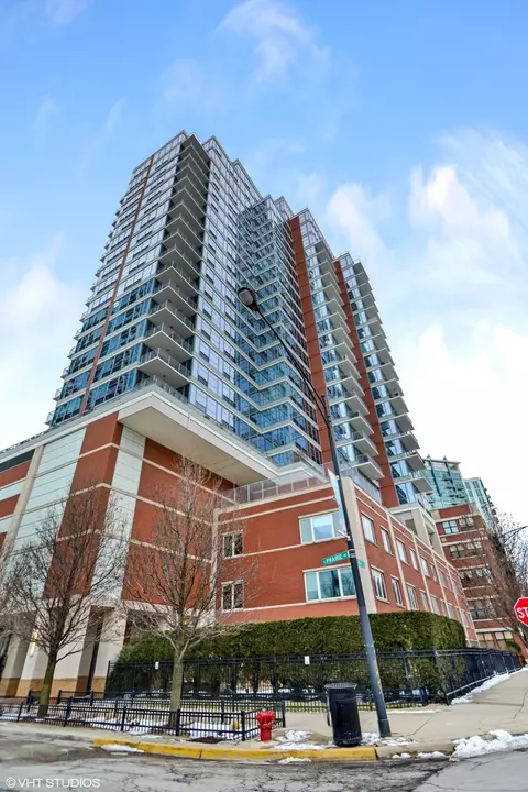 1600 S Prairie Ave #1707, Chicago, IL 60616