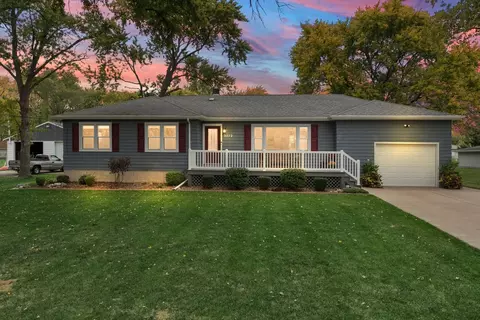 3272 Otto St, Lansing, IL 60438