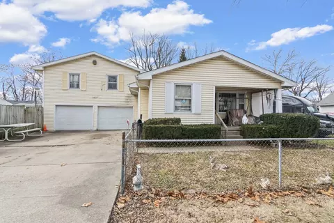 2837 S 13th St, Springfield, IL 62703