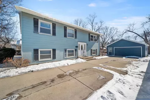 502 Webster St, Batavia, IL 60510