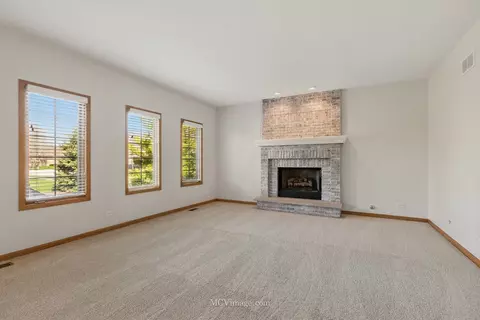 Living - 2503 Brookridge Dr, Plainfield, IL 60586 photo 4 of 5