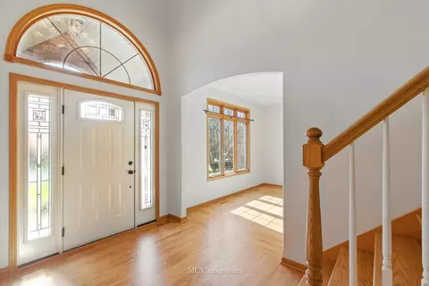 Entry Way - 2503 Brookridge Dr, Plainfield, IL 60586 photo 1 of 3