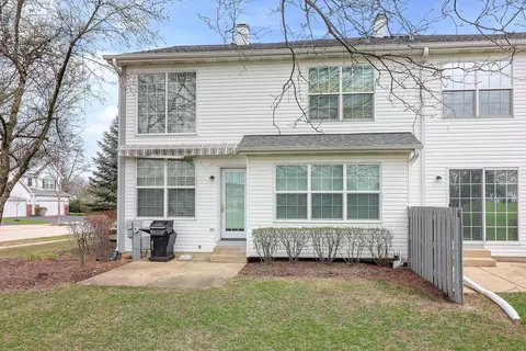 1302 Filly Ln, Bartlett, IL 60103 photo 6