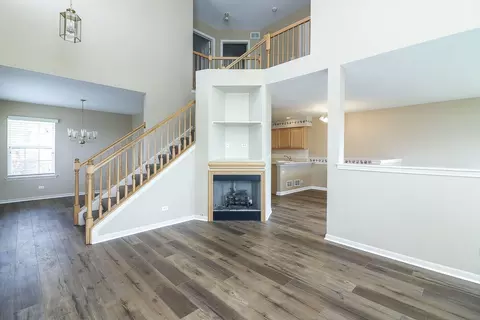 1302 Filly Ln, Bartlett, IL 60103 photo 3