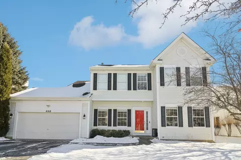 6168 Providence Dr, Carpentersville, IL 60110