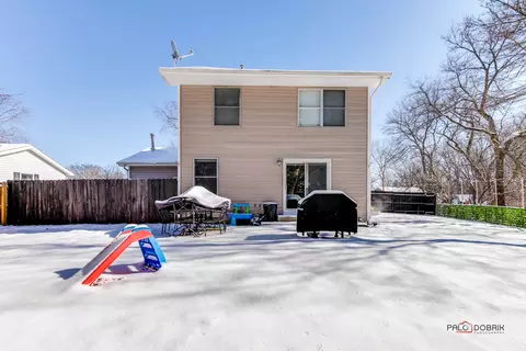 Exterior - 5103 Palm St, Mchenry, IL 60051 photo 5 of 6