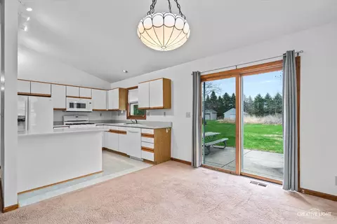 9 N427 Tamara Dr, Elgin, IL 60124 photo 6