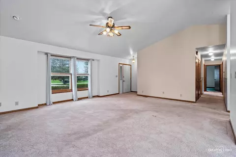 9 N427 Tamara Dr, Elgin, IL 60124 photo 3