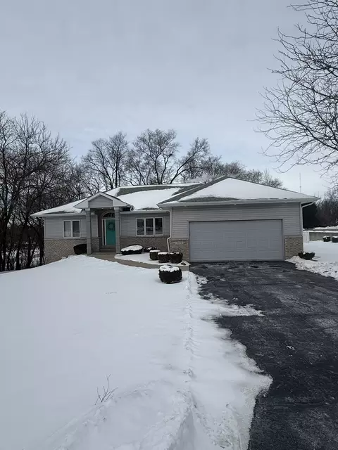 5048 Dynasty Ct, Rockford, IL 61114