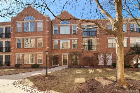 1625 Glenview Rd #203, Glenview, IL 60025