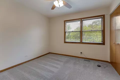 Bedroom - 1185 Surrey Ln, Itasca, IL 60143 photo 3 of 3