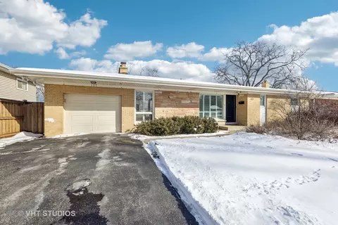127 S Cedar St, Palatine, IL 60067