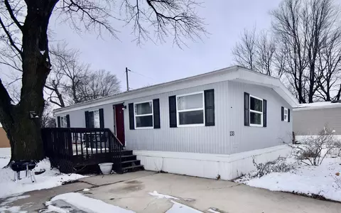 605 Pine St #133, Normal, IL 61761