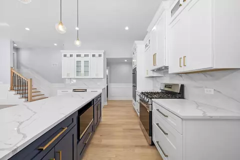 Kitchen - 8429 Lamon Ave, Burbank, IL 60459 photo 1 of 4