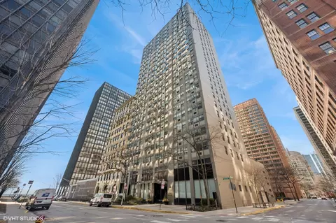 253 E Delaware Pl #4B, Chicago, IL 60611