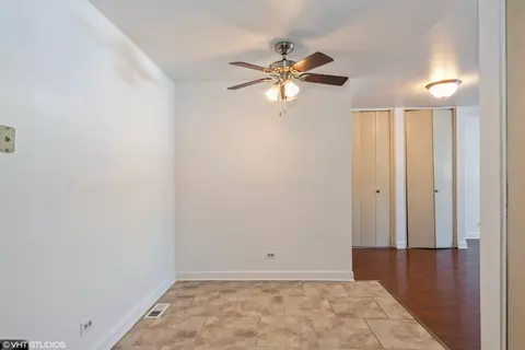 Dining - 1925 E Oakton St #1D, Des Plaines, IL 60018 photo 1 of 1