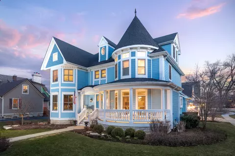 440 W Franklin Ave, Naperville, IL 60540