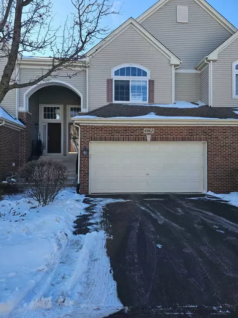 6062 Canterbury Ln, Hoffman Estates, IL 60192