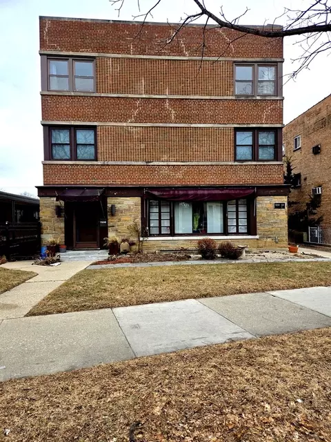 7235 N Ridge Blvd #0, Chicago, IL 60645