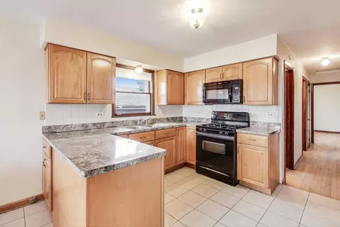 128 E Natoma Ave, Addison, IL 60101 photo 5