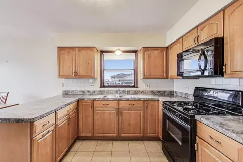 128 E Natoma Ave, Addison, IL 60101 photo 6