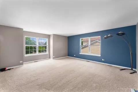 3057 Chalkstone Ave, Elgin, IL 60124 photo 11