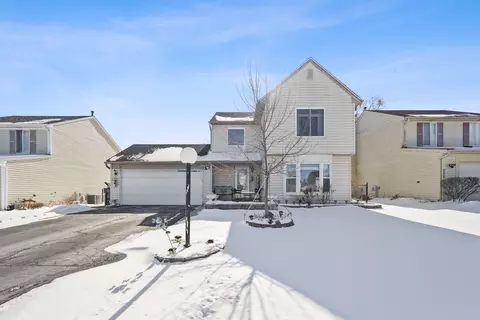 238 Iris Dr, Streamwood, IL 60107