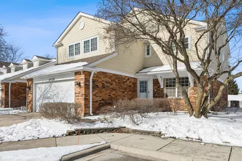 4538 Deer Trl, Northbrook, IL 60062