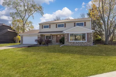 4013 Radcliffe Dr, Northbrook, IL 60062