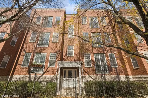 1320 W Belmont Ave #2E, Chicago, IL 60657