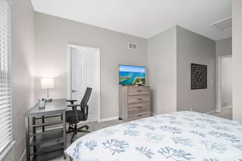 Bedroom - 75 Spring Ave, Naperville, IL 60540 photo 4 of 6