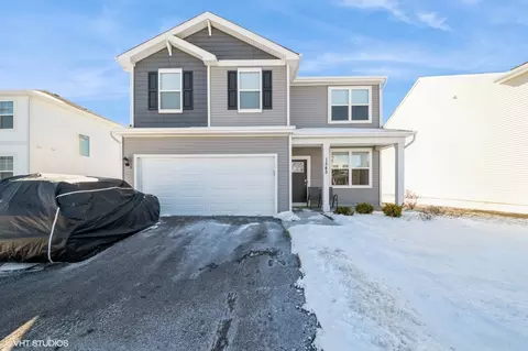 1545 Bayberry Ln, Pingree Grove, IL 60140