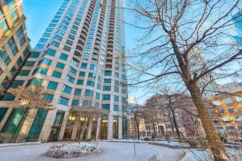 400 N La Salle Dr #1411, Chicago, IL 60654