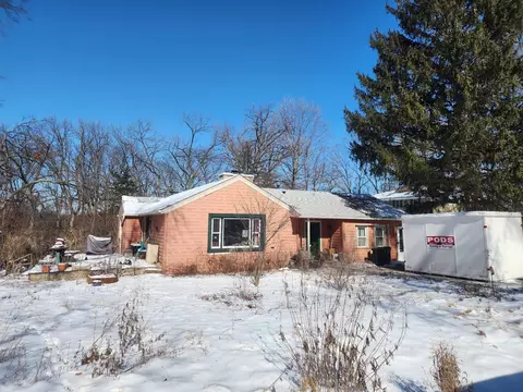 19 W124 Rochdale Cir, Lombard, IL 60148